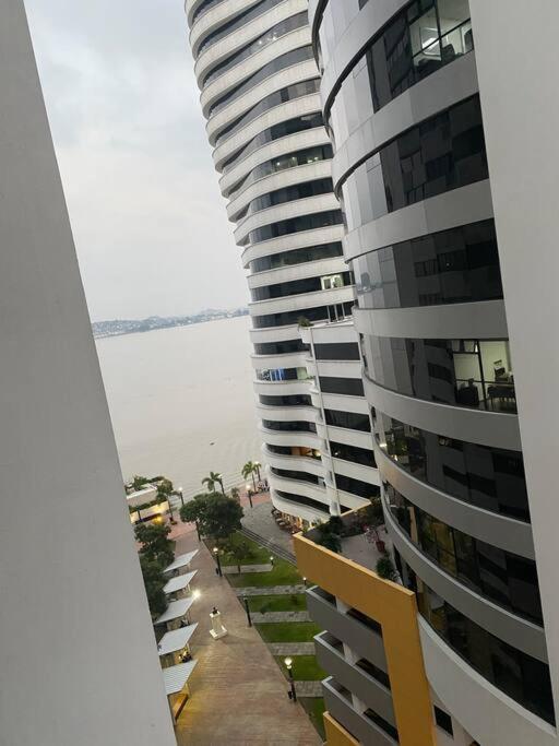 瓜亚基尔Bellini Luxury - Puerto Santa Ana公寓 外观 照片